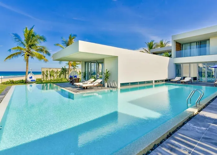 Stunning Ocean Villa Close To The Beach Đà Nẵng avec Piscine