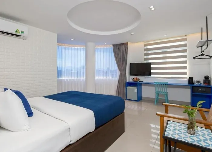 Lucia Beach Hotel Da Nang