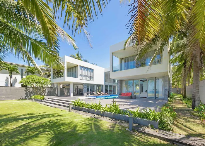 Deluxe Beach Villas By Danatrip Đà Nẵng