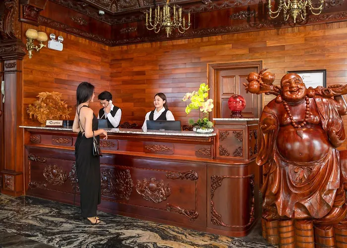 Monalisa Luxury Hotel Da Nang