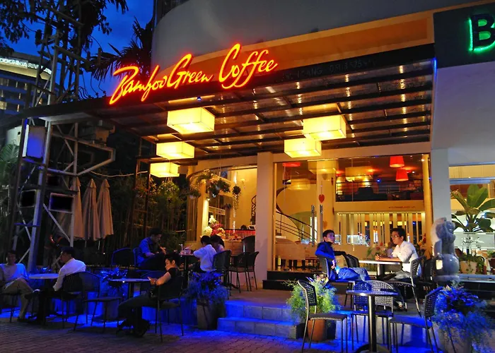 Bamboo Green Riverside Hotel Đà Nẵng