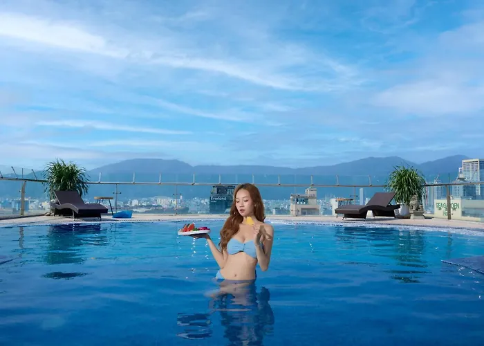 Merry Land Hotel Đà Nẵng