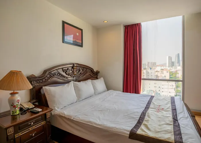 Nhat Linh Hotel & Suites Đà Nẵng