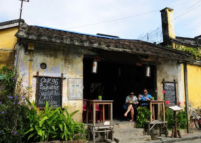 Celina Hotel & Apartment Đà Nẵng